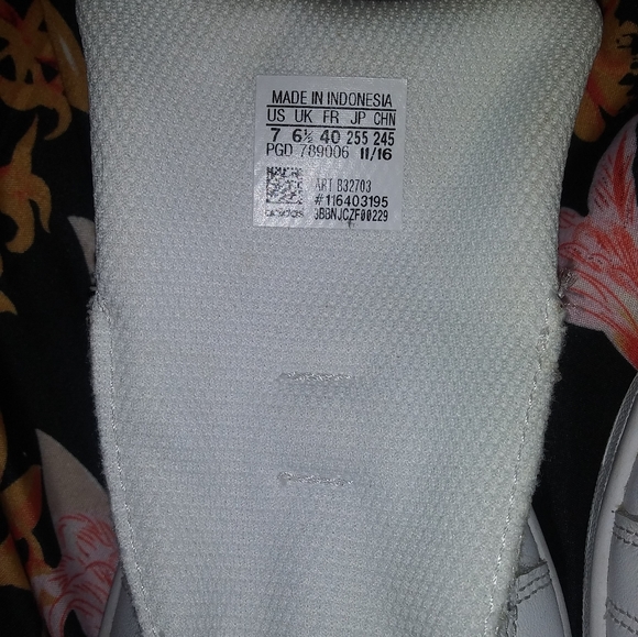 Stan Smith Adidas shoes - Picture 7 of 12